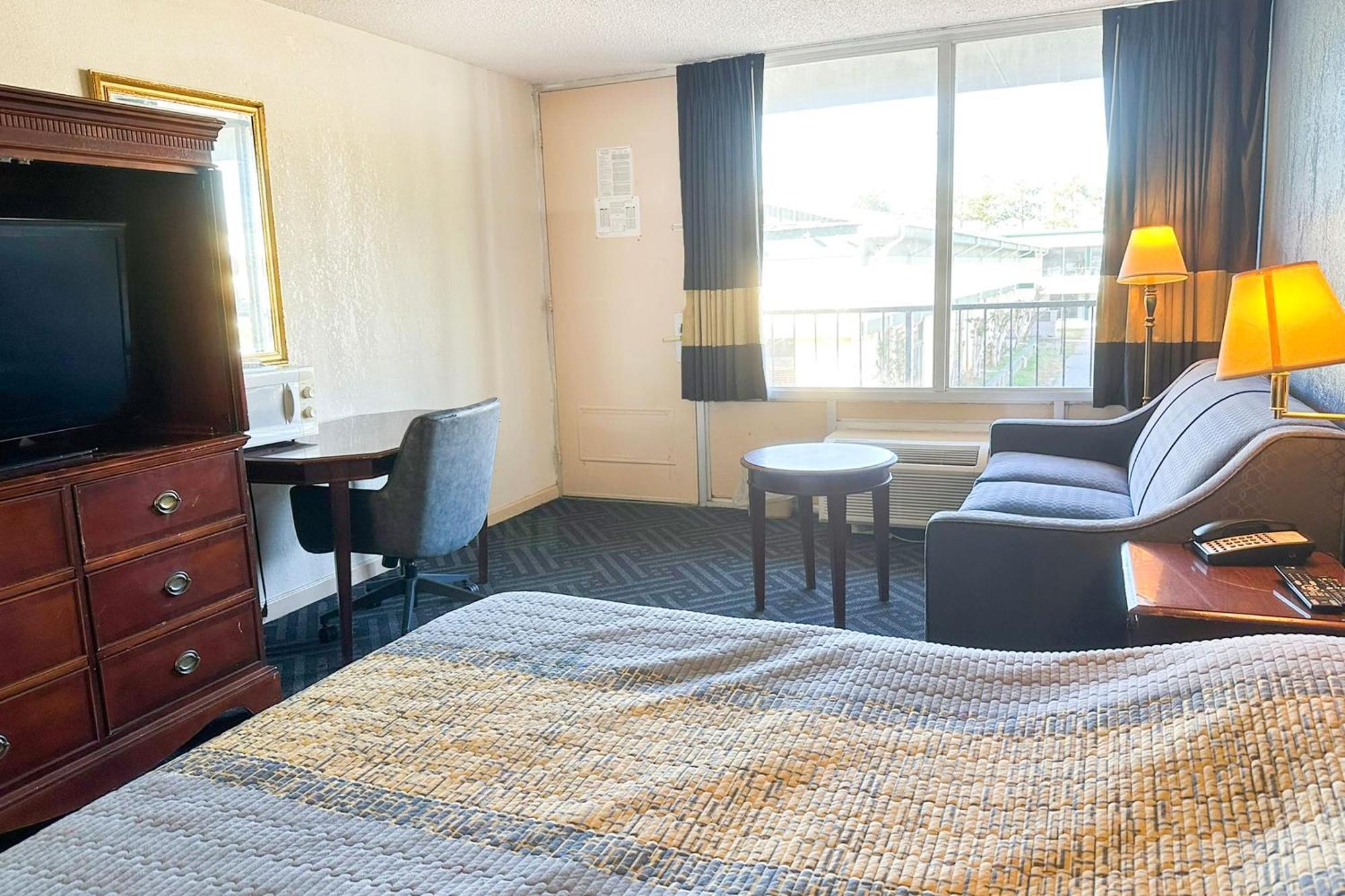 Super Inn&Suites Milledgeville Esterno foto