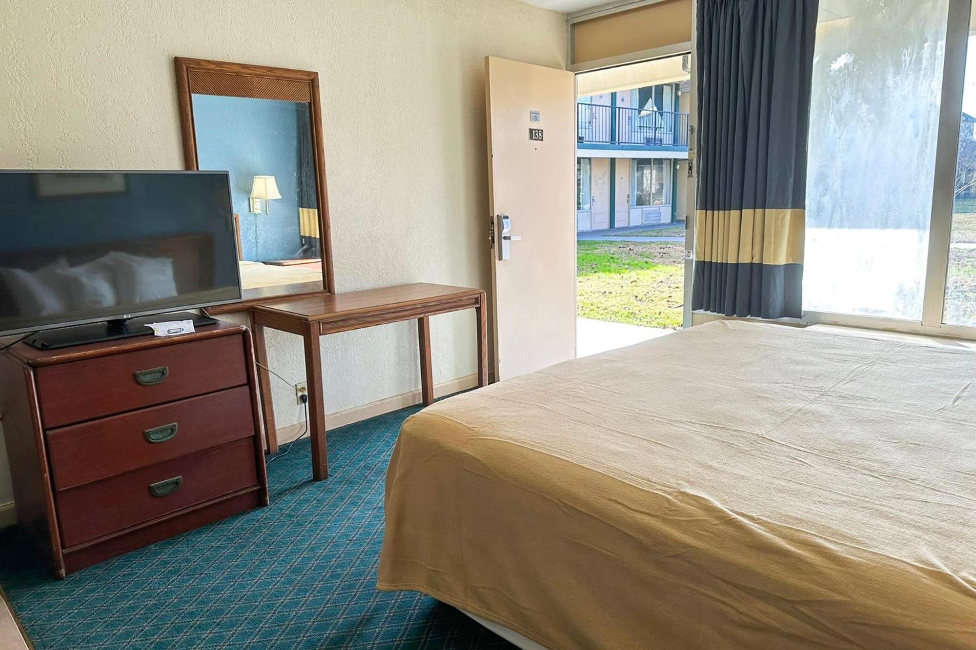 Super Inn&Suites Milledgeville Esterno foto