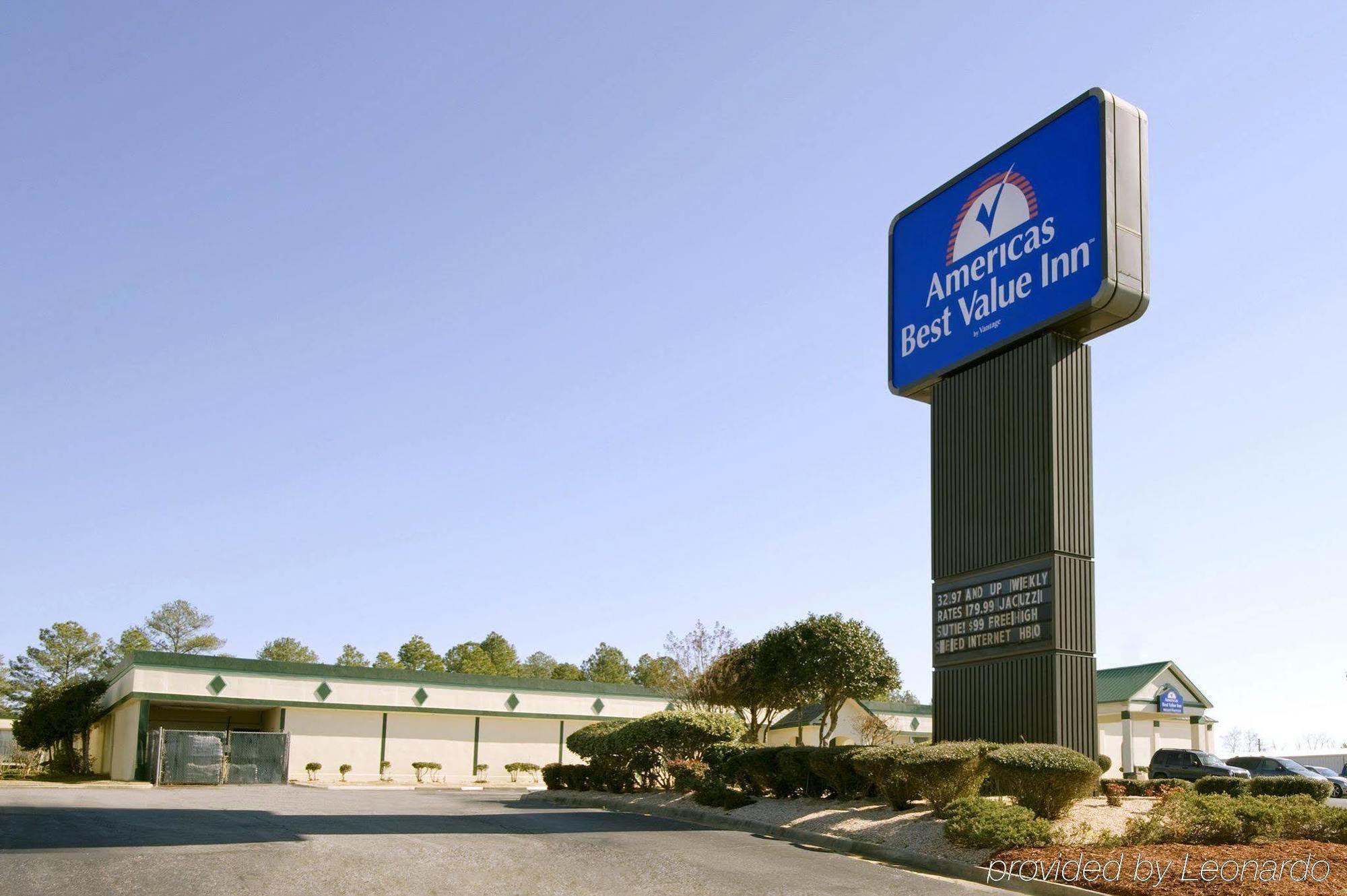 Super Inn&Suites Milledgeville Esterno foto
