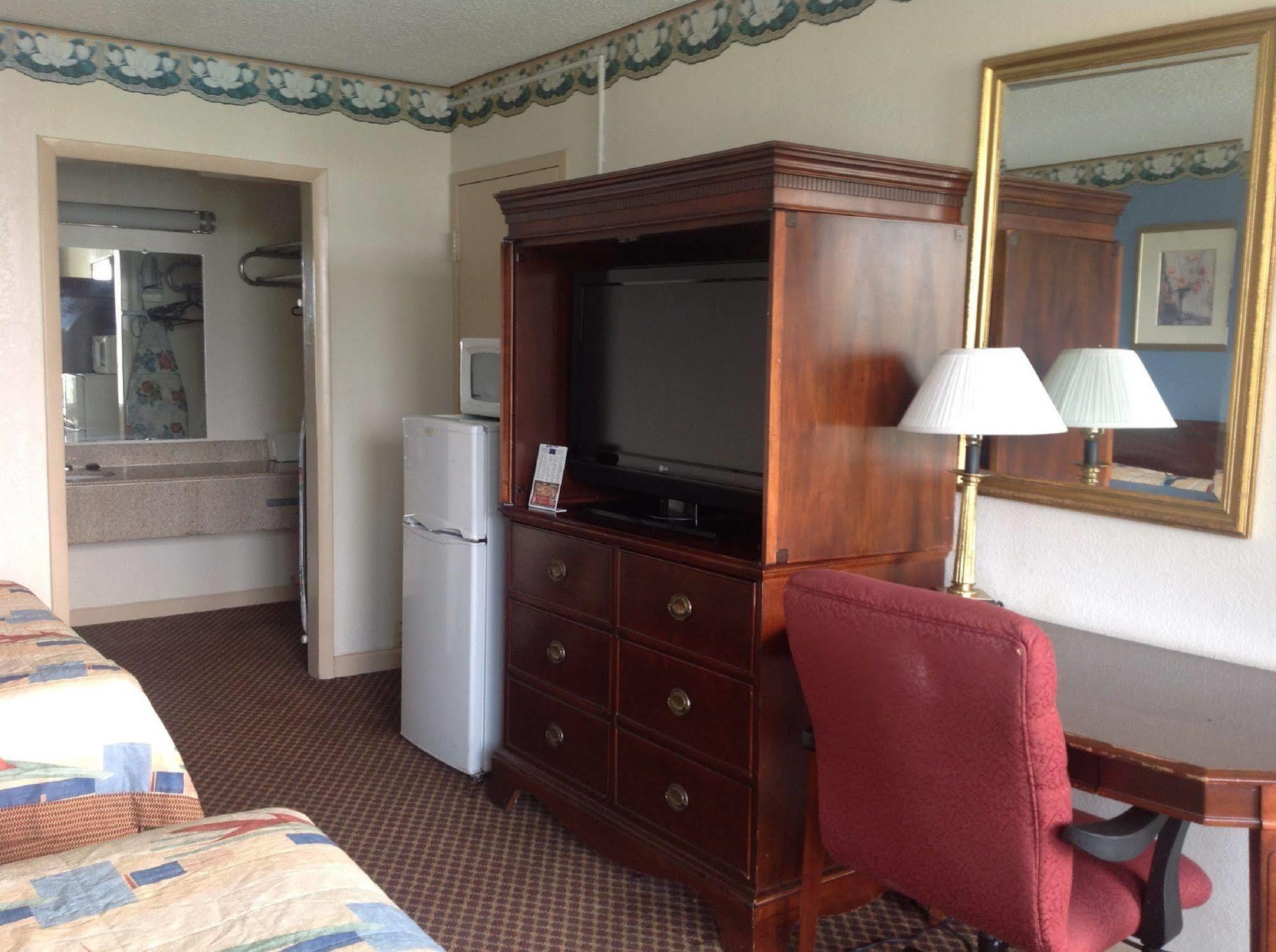 Super Inn&Suites Milledgeville Esterno foto